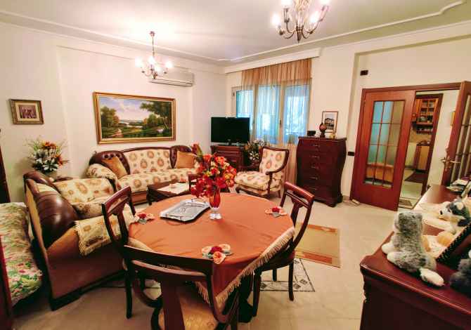 Shtepi ne shitje 3+1 ne Tirane - 280,000 Euro