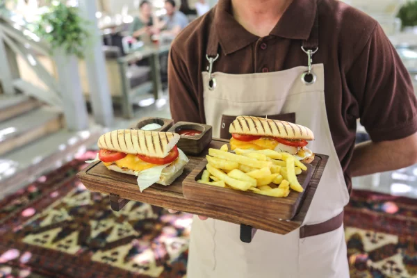 Njoftime Pune MOTORIST- KASIER - RECEPSIONISTE