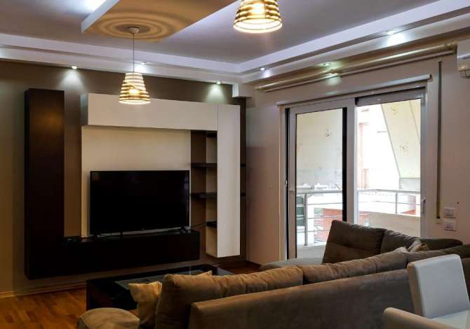Shtepi me qera 2+1 ne Tirane - 700 Euro