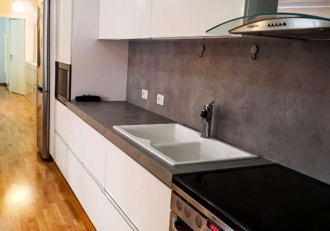 Shtepi me qera 2+1 ne Tirane - 700 Euro