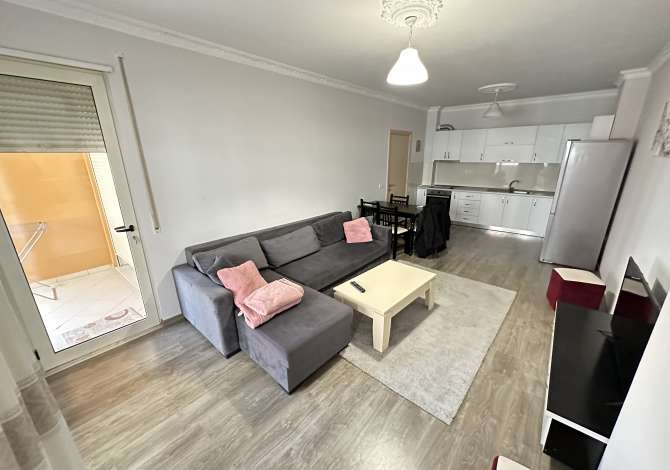 Shtepi me qera 2+1 ne Tirane - 400 Euro