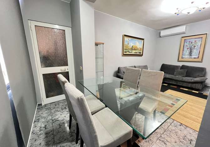 Shtepi me qera Apartament ne Tirane, 2+1, Mobilimi E mobiluar, Pagesa 450  Euro.