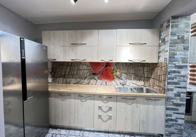 Shtepi me qera 2+1 ne Tirane - 450 Euro