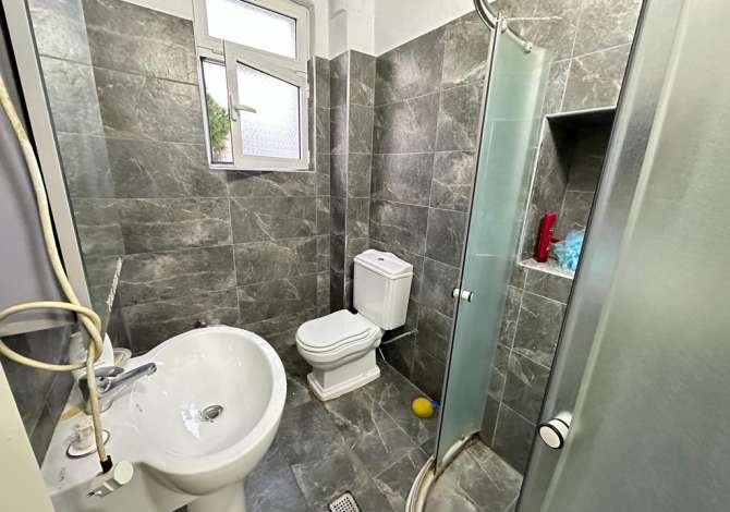 Shtepi me qera Apartament ne Tirane, 2+1, Mobilimi E mobiluar, Pagesa 450  Euro.