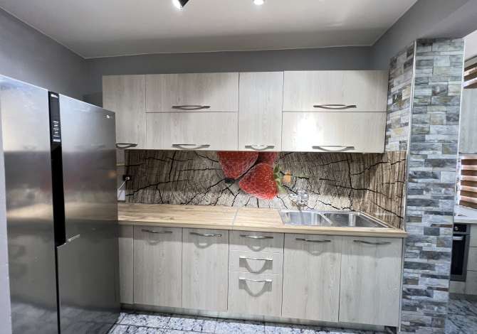 Shtepi me qera 2+1 ne Tirane - 450 Euro