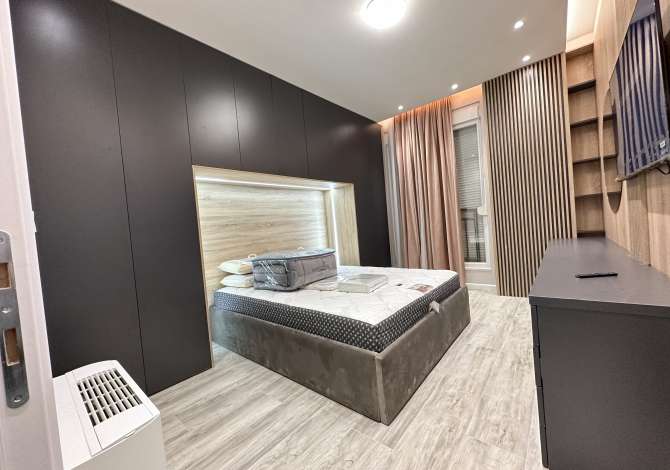 Shtepi me qera Apartament ne Tirane, 2+1, Mobilimi E mobiluar, Pagesa 1,000  Euro.