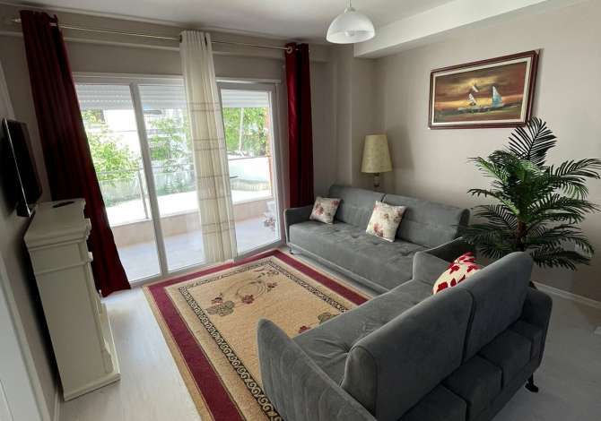 Shtepi me qera 2+1 ne Tirane - 550 Euro