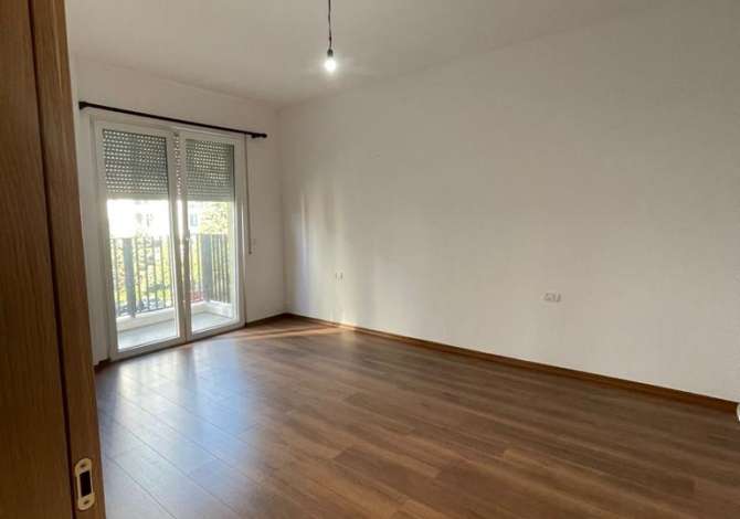 Business Property for Rent 3+1 in Tirana - 350 Euro