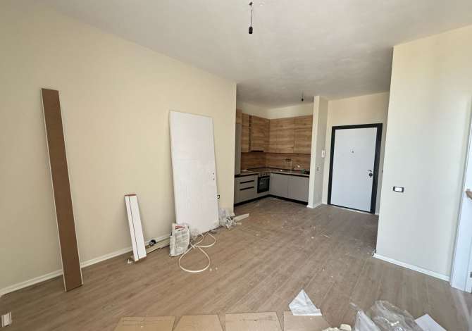 Shtepi me qera Apartament ne Tirane, 1+1, Mobilimi Pjeserisht e mobiluar, Pagesa 500  Euro.