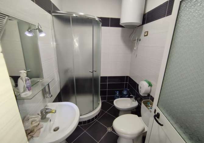 Jepet Me QERA Apartament 👉 Per Zyre 📍 Astir , Prane Bar 2 Palmat 💶 Cmimi 400 Euro