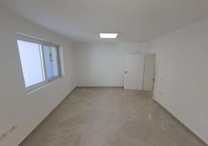 Ambient biznesi me qera 3+1 ne Tirane - 600 Euro