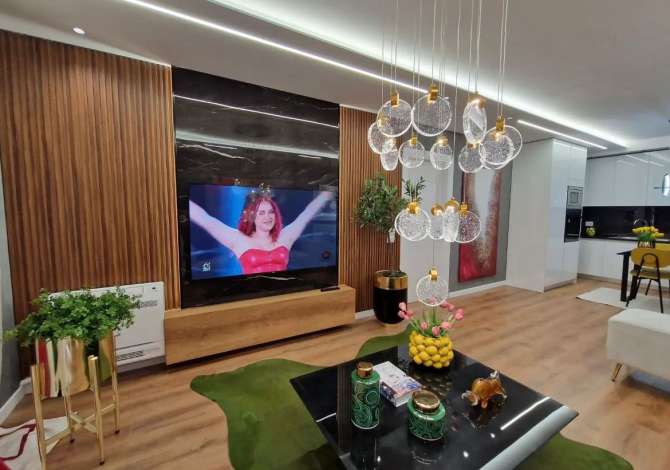 Shtepi ne shitje 2+1 ne Tirane - 240,000 Euro