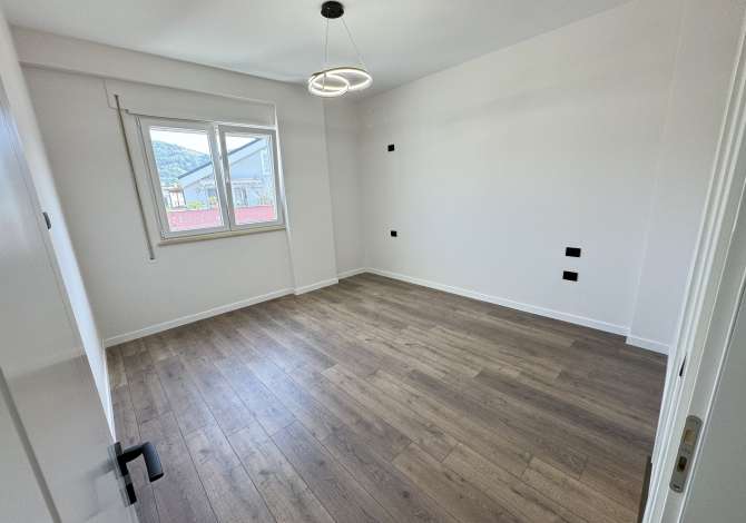 Shtepi ne shitje Apartament ne Tirane, 2+1, Mobilimi Pjeserisht e mobiluar, Pagesa 230,000  Euro.