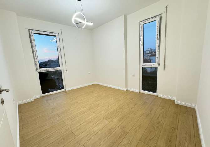 Shtepi ne shitje Apartament ne Tirane, 1+1, Mobilimi E mobiluar, Pagesa 142,400  Euro.