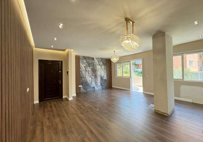 Shtepi ne shitje 2+1 ne Tirane - 210,000 Euro