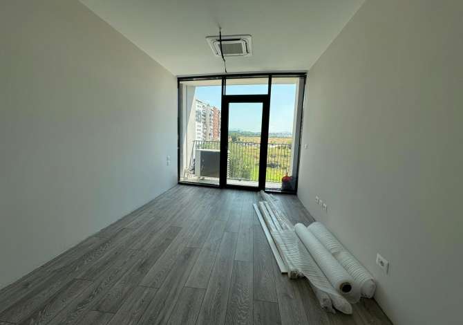 Ambient biznesi me qera 3+1 ne Tirane - 1,300 Euro