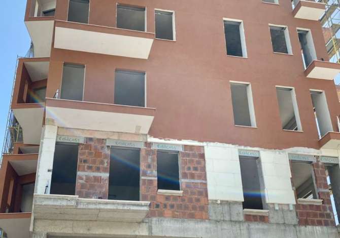 Business Property in Sale 4+1 in Tirana - 20,000 Euro