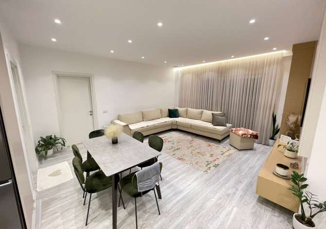 Shtepi me qera 2+1 ne Tirane - 800 Euro