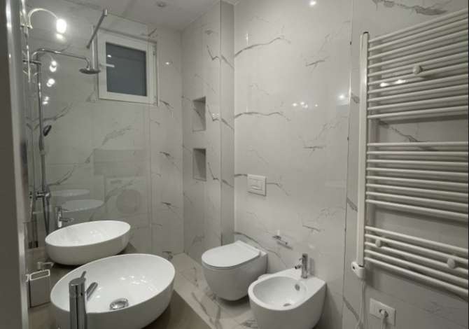 Shtepi me qera Apartament ne Tirane, 2+1, Mobilimi E mobiluar, Pagesa 750  Euro.