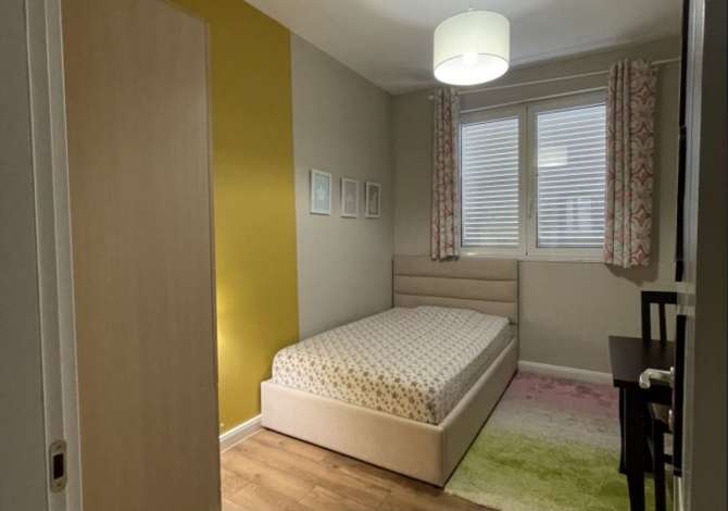 Shtepi me qera Apartament ne Tirane, 2+1, Mobilimi E mobiluar, Pagesa 750  Euro.