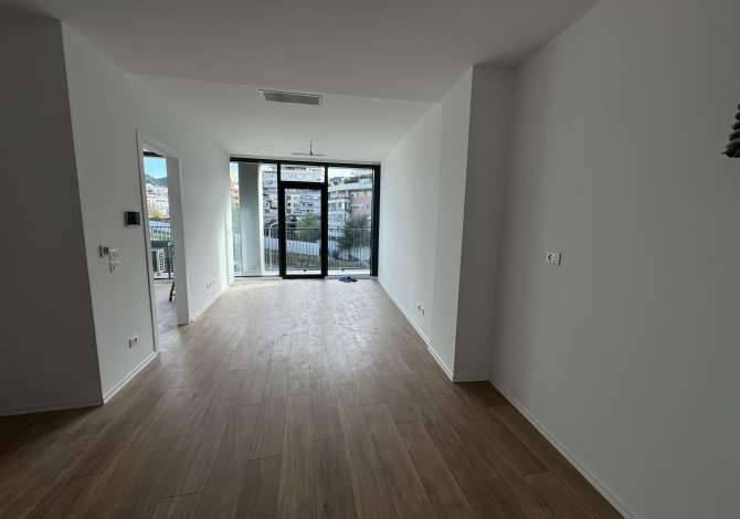 Ambient biznesi me qera 3+1 ne Tirane - 800 Euro