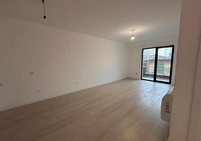 📣Qera Apartament 2+1+2per Zyra  📍Rruga Myslym Shyri 💶Cmimi 750 Euro ( Neto)