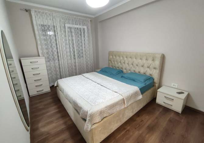 Shtepi me qera 2+1 ne Tirane - 800 Euro
