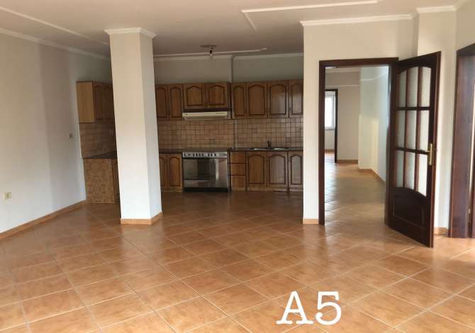 Ambient biznesi me qera 3+1 ne Tirane - 1,800 Euro