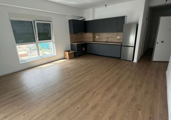 Shtepi me qera 2+1 ne Tirane - 40,000 Leke