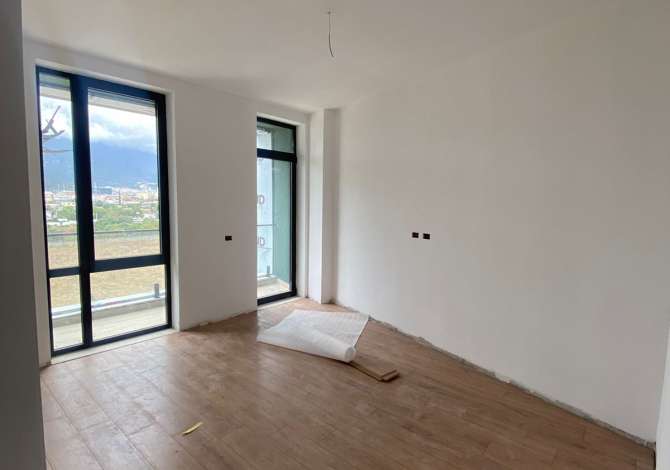 Shtepi ne shitje 3+1 ne Tirane - 215,000 Euro
