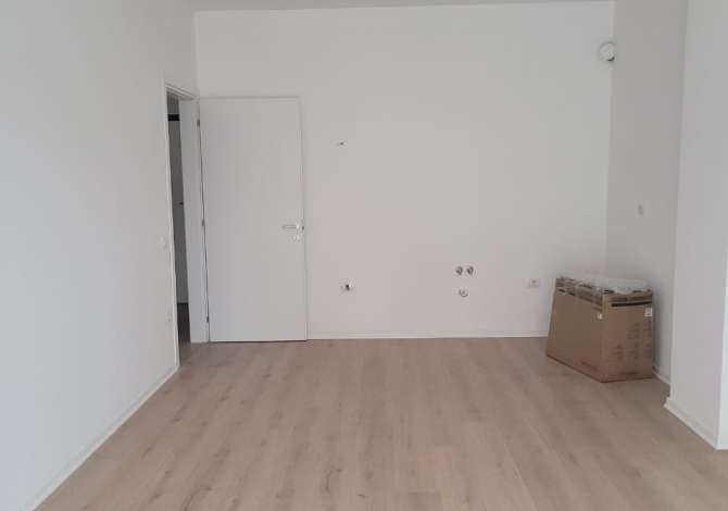 Ambient biznesi me qera 3+1 ne Tirane - 500 Euro