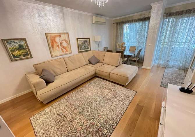 Shtepi me qera 2+1 ne Tirane - 800 Euro