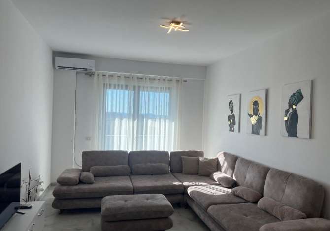 Shtepi me qera 2+1 ne Tirane - 700 Euro