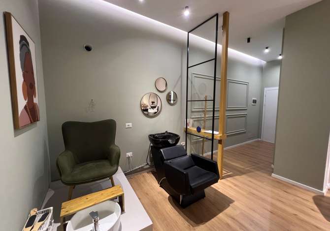 📣 QERA Qender Estetike 📍 Kompleksi Magnet (Kontakt)  Rruga "Frosina Plaku" 💶 Cmimi 800 Euro