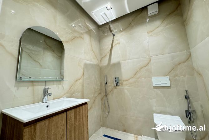 Shtepi ne shitje 2+1 ne Tirane - 210,000 Euro