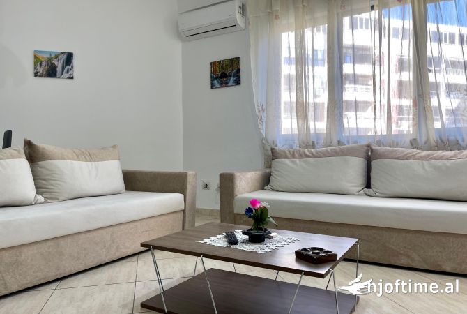 Shtepi ne shitje Apartament ne Tirane, 2+1, Mobilimi E mobiluar, Pagesa 210,000  Euro.
