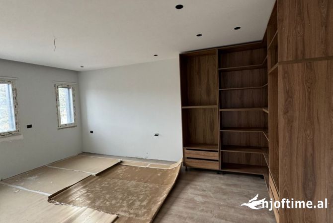 Shtepi me qera 2+1 ne Tirane - 2,000 Euro