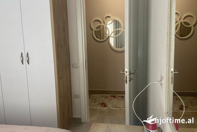 Shtepi me qera 2+1 ne Tirane - 650 Euro