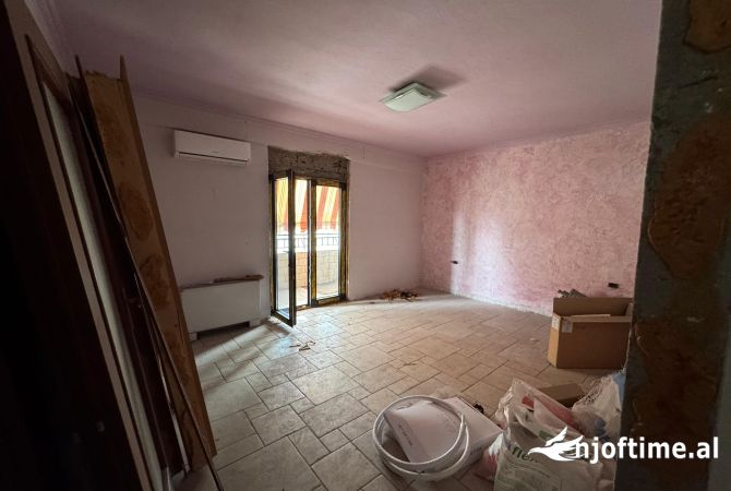 Shtepi ne shitje 2+1 ne Tirane - 370,000 Euro
