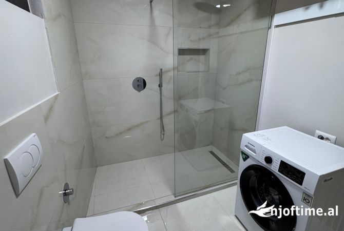 Shtepi me qera Shtepi Private ne Tirane, 1+1, Mobilimi E mobiluar, Pagesa 600  Euro.