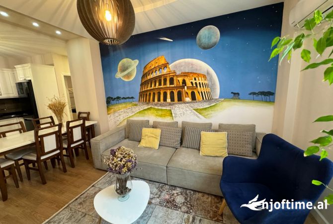 Shtepi me qera Apartament ne Tirane, 2+1, Mobilimi Pjeserisht e mobiluar, Pagesa 800  Euro.