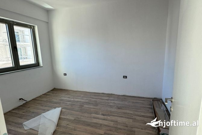 Shtepi me qera 1+1 ne Tirane - 450 Euro