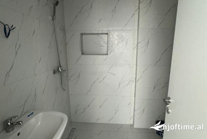 Shtepi me qera 1+1 ne Tirane - 450 Euro