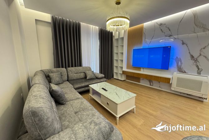 Shtepi me qera 2+1 ne Tirane - 1,200 Euro