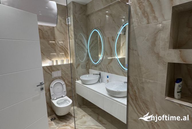 Shtepi me qera Apartament ne Tirane, 2+1, Mobilimi E mobiluar, Pagesa 1,200  Euro.