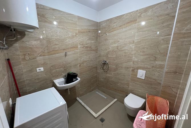 Shtepi me qera Apartament ne Tirane, 2+1, Mobilimi E mobiluar, Pagesa 600  Euro.