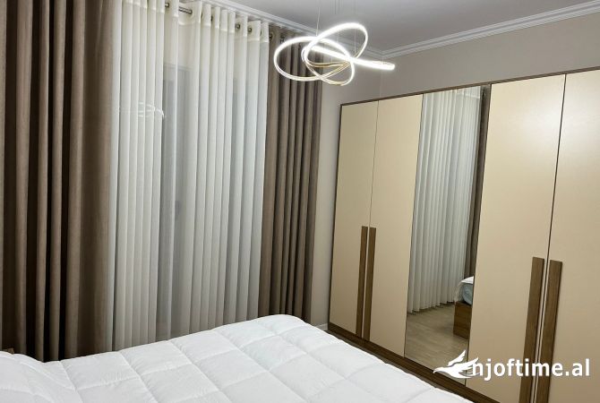 Shtepi me qera Apartament ne Tirane, 1+1, Mobilimi E mobiluar, Pagesa 85,000  Leke.