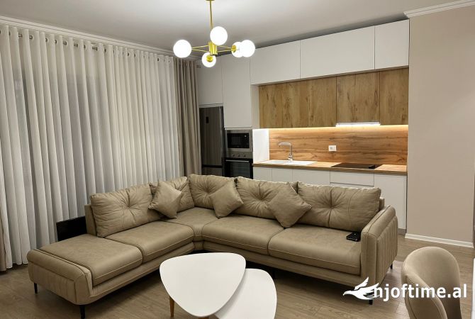 Shtepi me qera 1+1 ne Tirane - 85,000 Leke