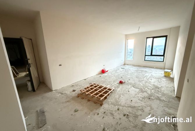 Shtepi ne shitje Apartament ne Tirane, 2+1, Mobilimi Bosh, pa mobiluar, Pagesa 138,180  Euro.