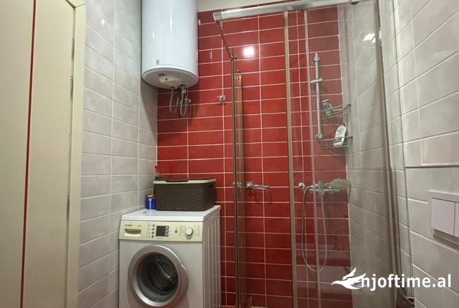 Shtepi me qera Apartament ne Tirane, 2+1, Mobilimi E mobiluar, Pagesa 800  Euro.